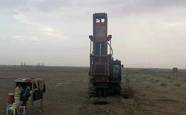 液压振动夯实机型号,铲车液压夯夯实机