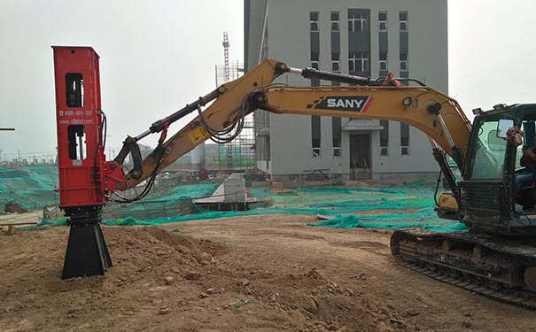 青海高速液压夯实机图片