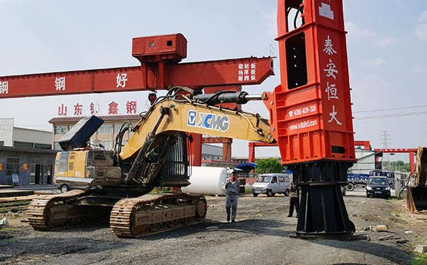 装载机带的液压夯实机,小型夯实机